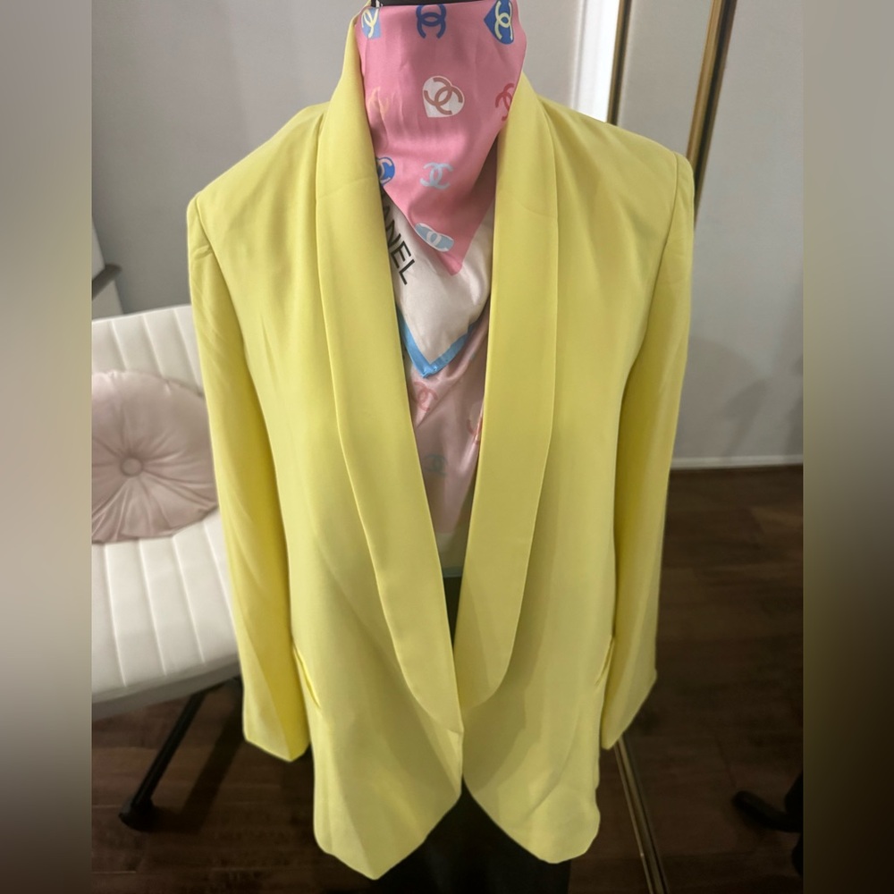 Mural Women's Yellow Blazer